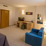 Terra Europe Brontes Hotel Hotel