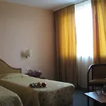 Terra Europe Brontes Hotel Targóvishte