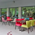 Terra Europe Brontes Hotel Targóvishte