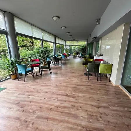 Terra Europe Brontes 4* Ταργκόβιστε
