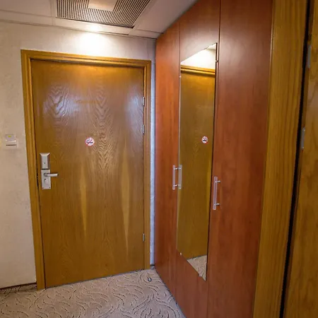 Terra Europe Brontes Otel 4*