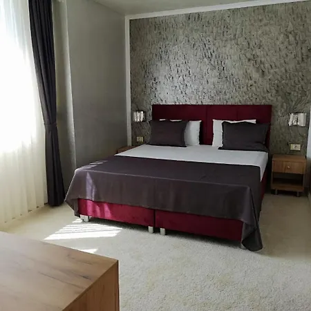 Hotel Terra Europe Brontes Targowischte