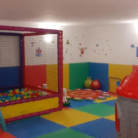 Otel Terra Europe Brontes 4*