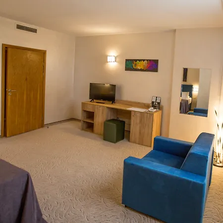 Terra Europe Brontes Otel Targovishte (Targovishte)