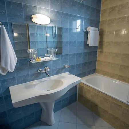 Terra Europe Brontes Otel Targovishte (Targovishte)