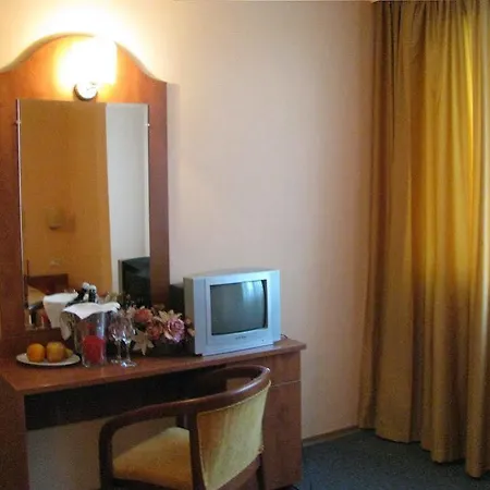 Terra Europe Brontes Hotel Targowischte
